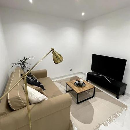 Appartement Cosy Et Moderne Proche De Disneyland Bussy-Saint-Georges Exteriör bild