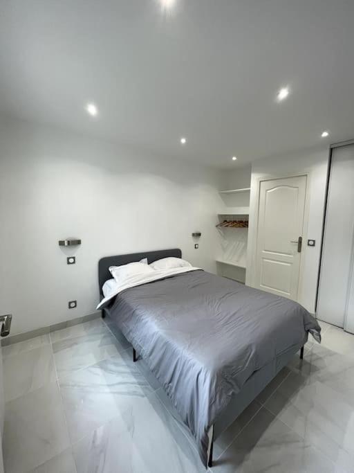 Appartement Cosy Et Moderne Proche De Disneyland Bussy-Saint-Georges Exteriör bild